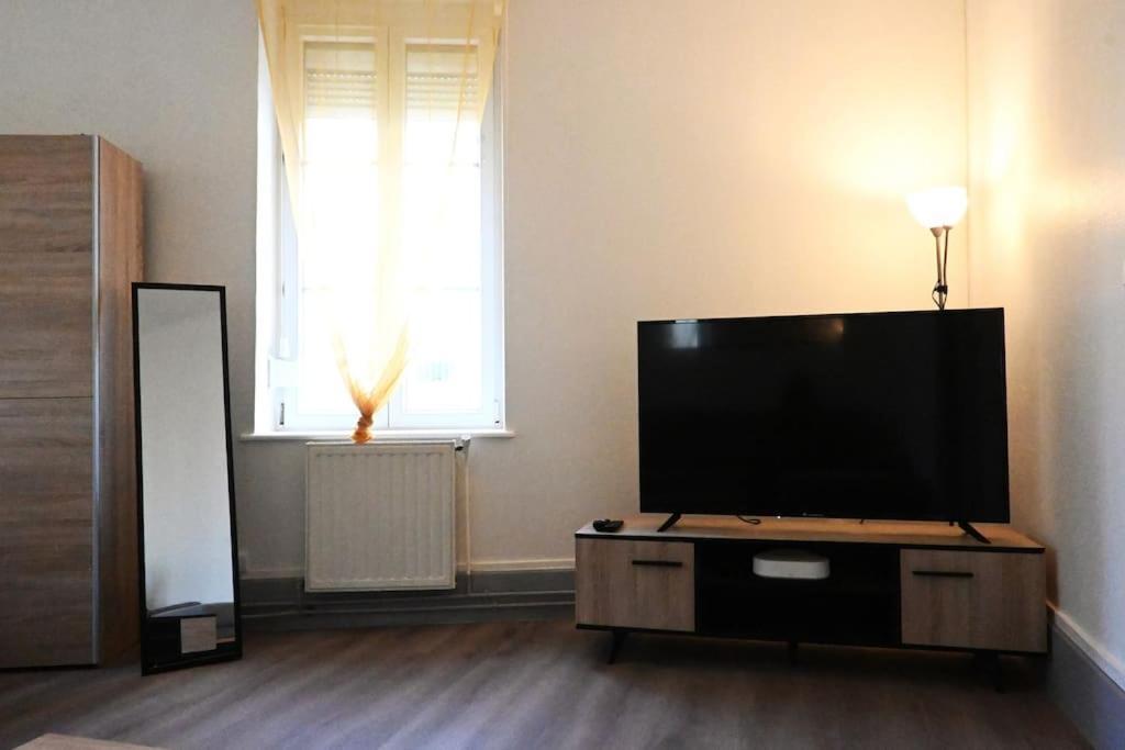 Petit Pont Ardennais/cosy/t1/wifi/parking * Sedan
