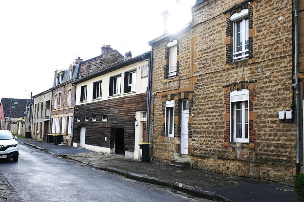 Petit Pont Ardennais/cosy/t1/wifi/parking Appartement Sedan